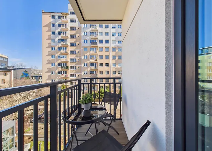 Portside With Balcony By Solarento Apartament